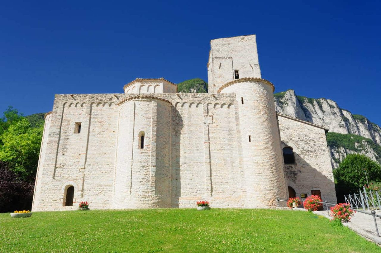Abbazia di San Vittore alle Chiuse
