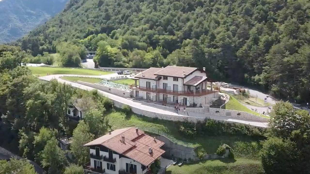 Agriturismo Hegemone: Il tuo paradiso sul Lago di Garda