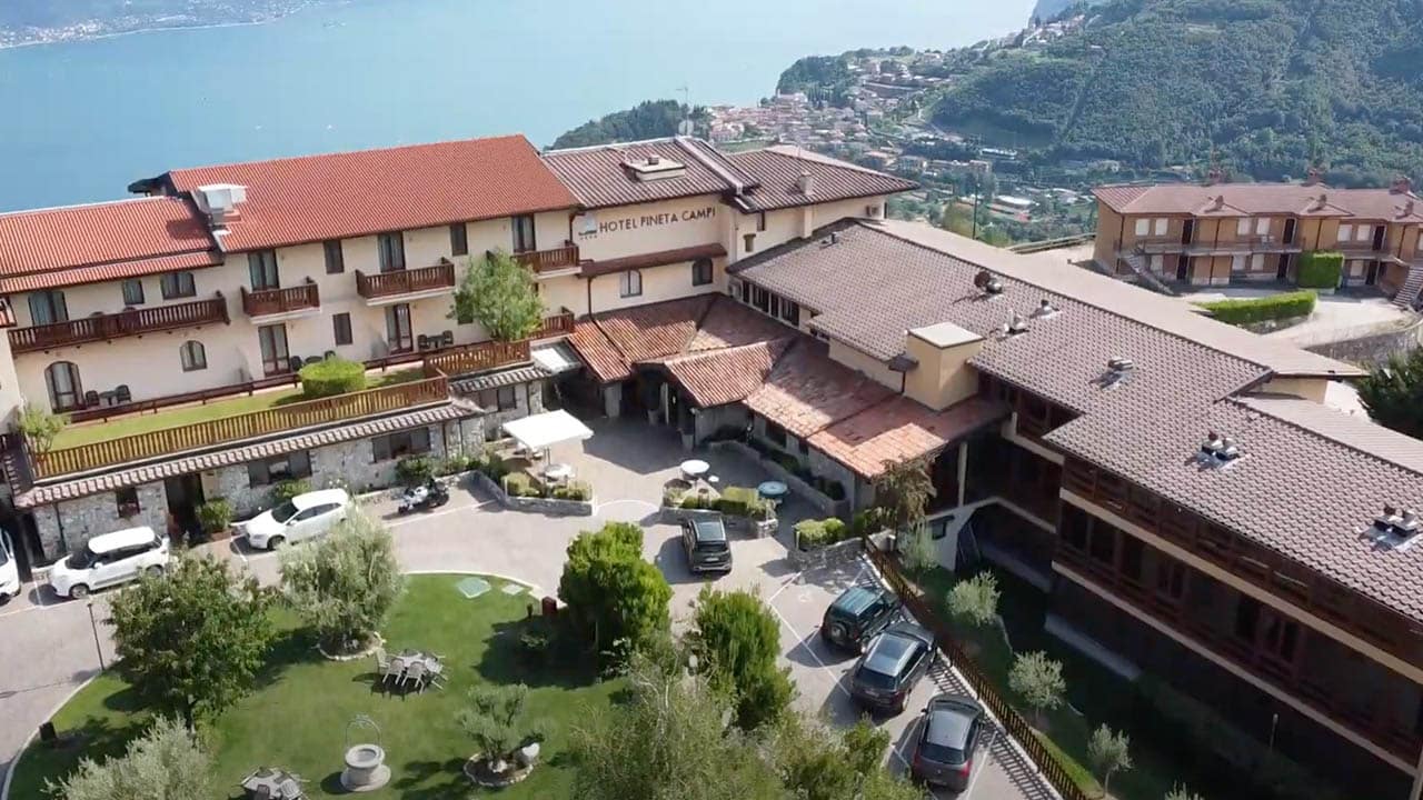 Hotel Pineta Campi, eleganza e comfort a Tremosine sul Garda