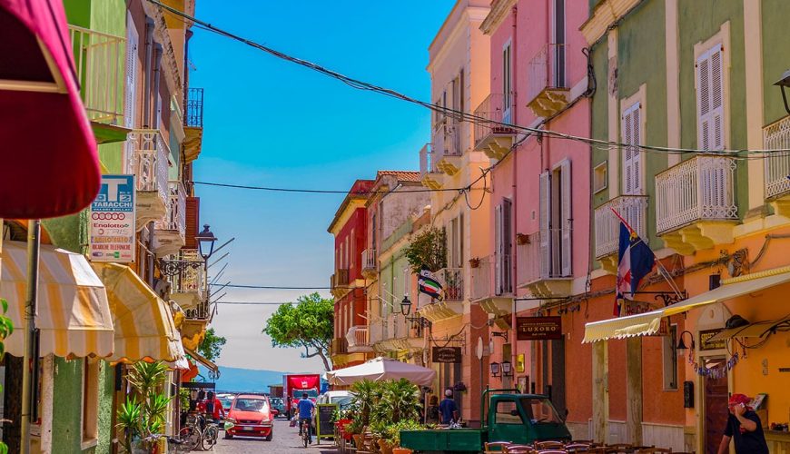 Carloforte: un borgo da vedere dal vivo, non solo in tv