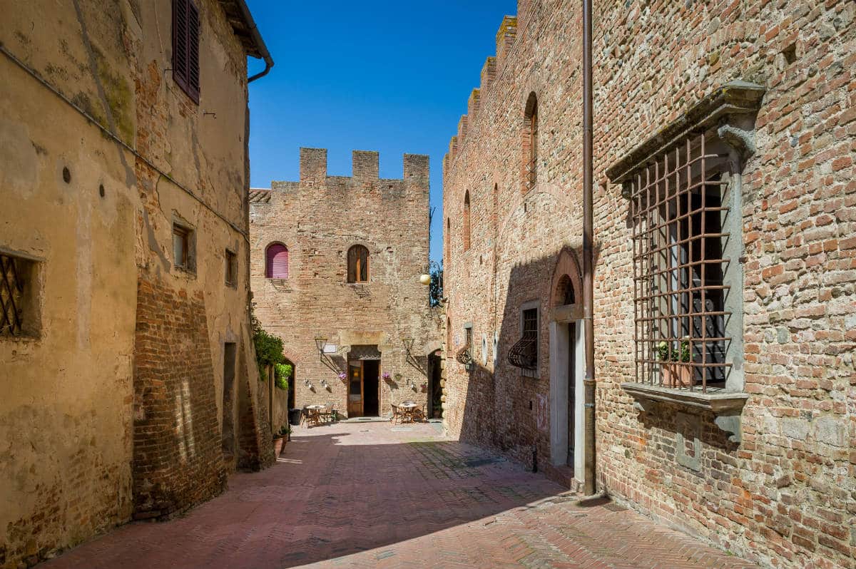 Un viaggio affascinante nei borghi di Dante