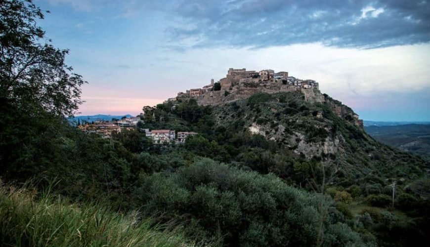 La Calabria dei borghi, presepi e luoghi fiabeschi
