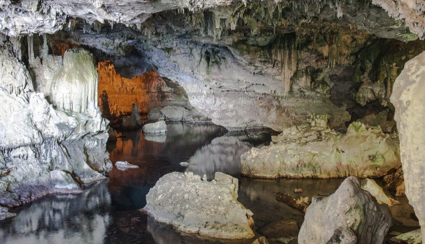 Le 5 grotte più affascinanti d’Italia