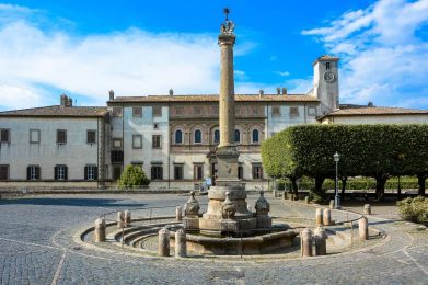 Piazza-Umberto-I-Oriolo-Romano