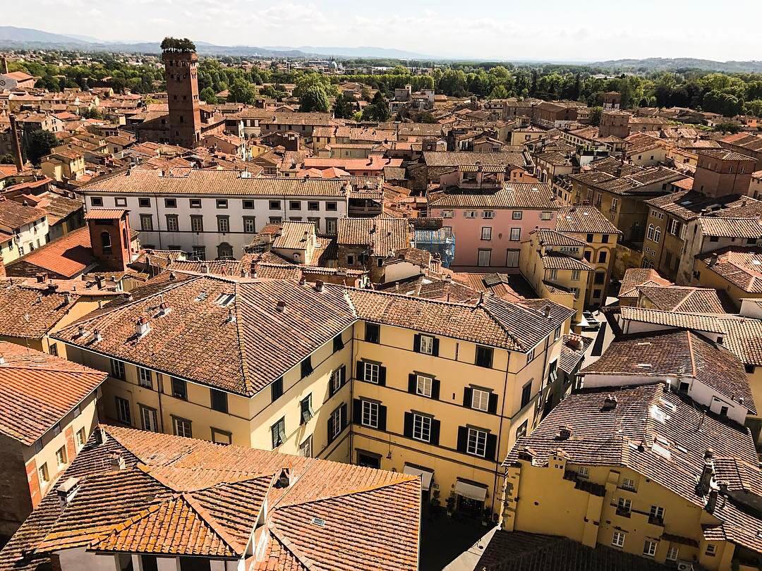 Tra le mura del cuore antico di Lucca