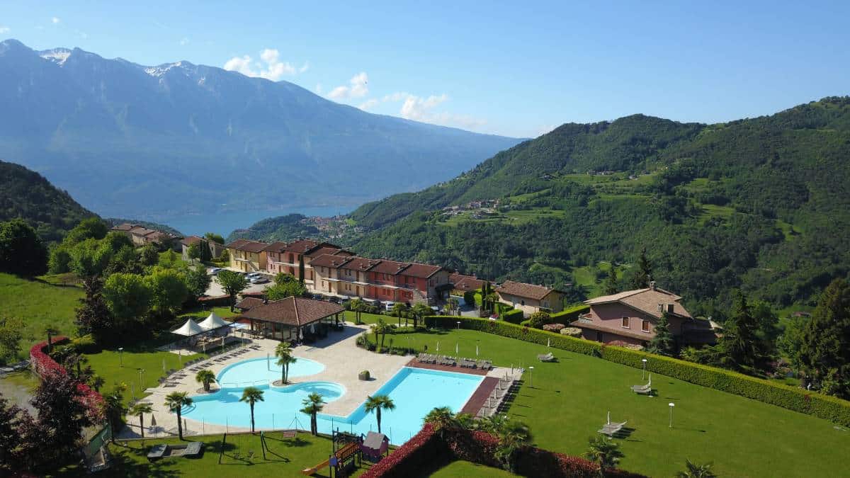 Residence La Berna: Relax e natura sul Garda