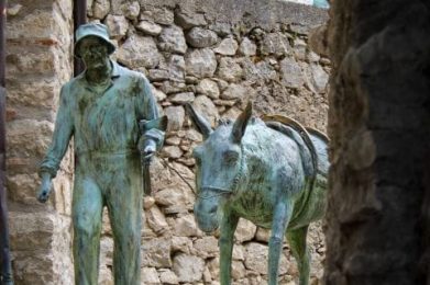 statua-dettagli-SantAngelo-le-Fratte