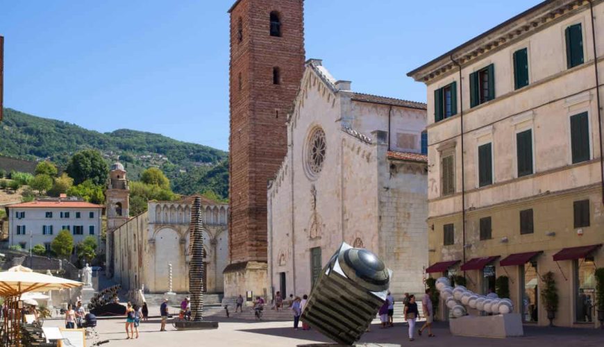 Tour sulla costa toscana, per chi arriva in auto o… in nave!