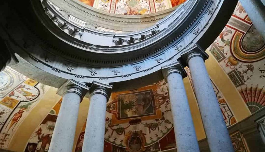 Caprarola: Storia di papi, cardinali, architetti e di un meraviglioso palazzo-fortezza