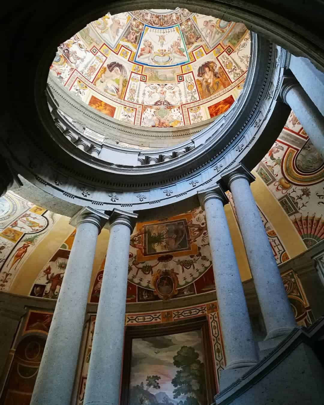 Caprarola: Storia di papi, cardinali, architetti e di un meraviglioso palazzo-fortezza