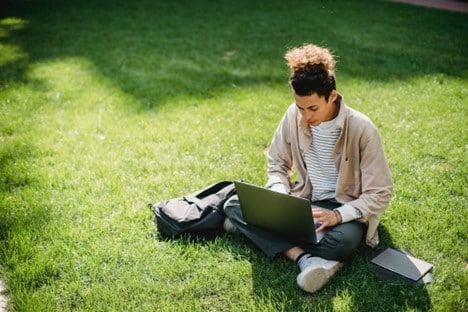 Vita da studente alle prese con una vacanza studio