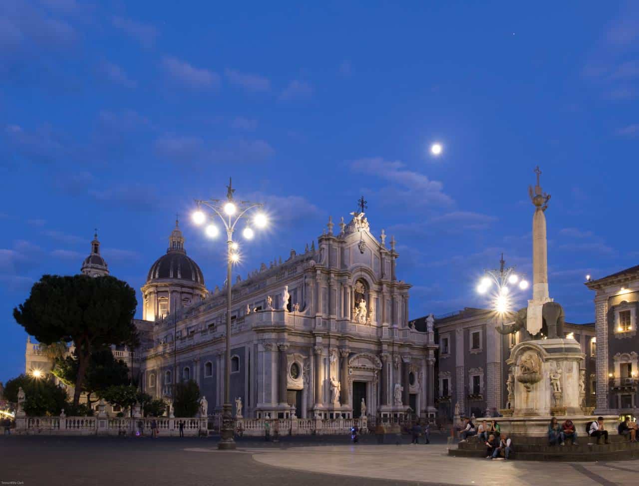 La Fontana dell’Elefante e la Basilica Cattedrale Sant'Agata, Catania