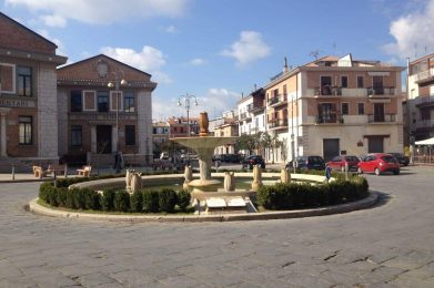 Fontana-di-Piazza-Giacomo-Matteotti-Lavello-IT9ARZ