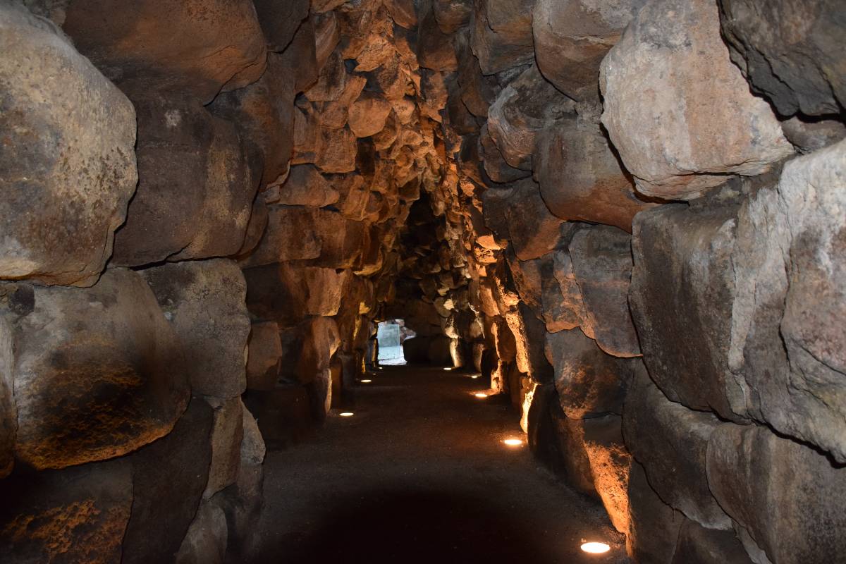 Cunicoli del Nuraghe Santu Antine Torralba