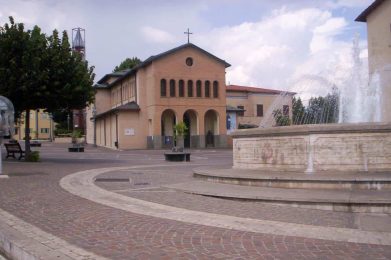 Parrocchia-di-Santa-Maria-Intemerata-Lariano-stefano-rossi-flickr