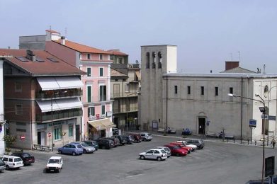 Piazza-centrale-di-Orsogna-Andrea-Gennari
