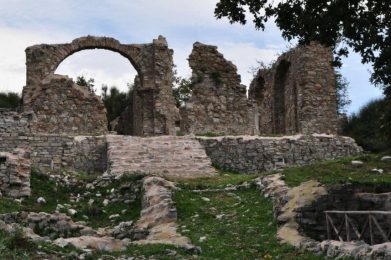 Resti-della-chiesa-di-San-Teodoro