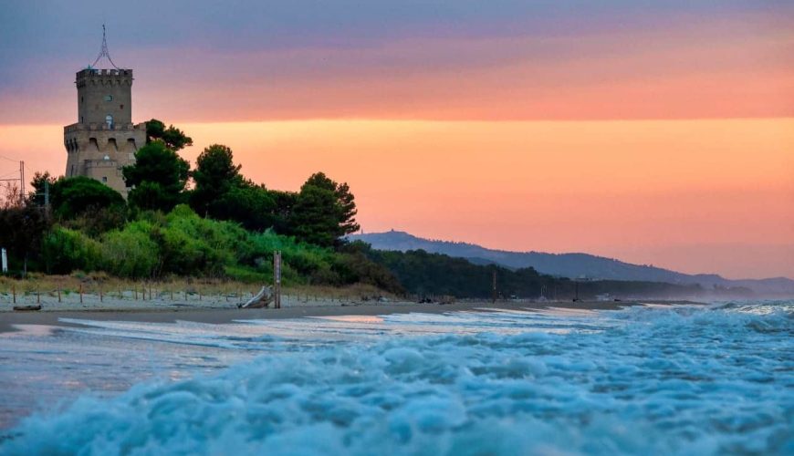 Un tuffo nella singolare bellezza del mare d’Abruzzo