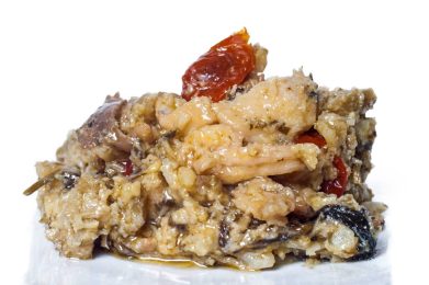 u-cunigghiu-is-a-recipe-of-the-Christmas-tradition-Gandolfo-Cannatella-shutterstock_350322797