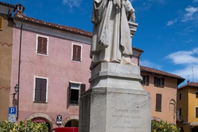 Monumento-a-Giovanni-Botero