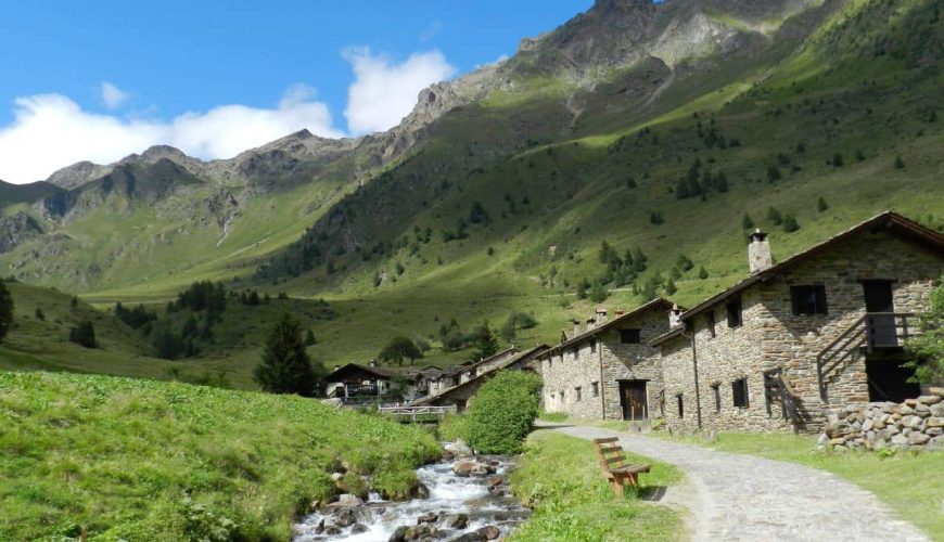 Scopri Ponte di Legno e le sue meravigliose borgate alpine