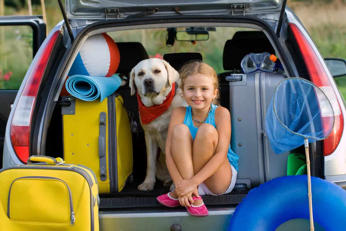 Come preparare l’auto per una vacanza perfetta in campeggio