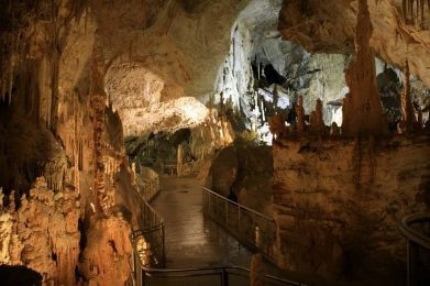 Grotte-di-Frasassi