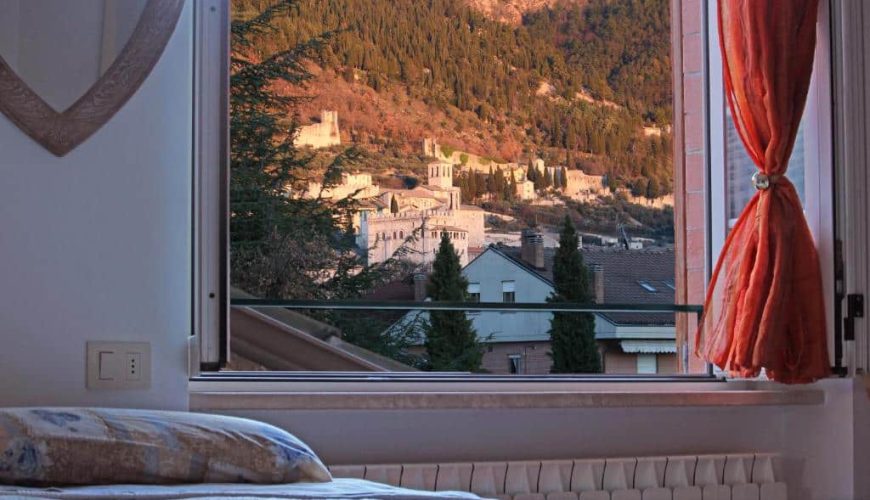 Gubbio, tra fascino senza tempo e accoglienza autentica: il tuo soggiorno al B&B Dimora Morelli