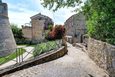 Strade-di-Agropoli-Depositphotos
