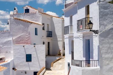I-vicoli-bianchi-Frigiliana