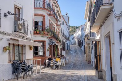Per-le-strade-di-Zahara-de-la-Sierra
