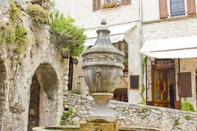 Grande-fontana-Saint-Paul-de-Vence