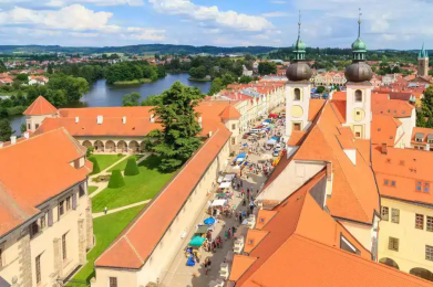 Telc-destate